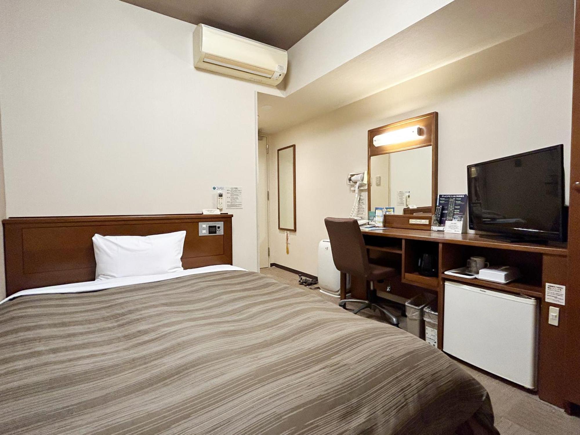 Hotel Route-Inn Ichinomiya Ekimae Kültér fotó